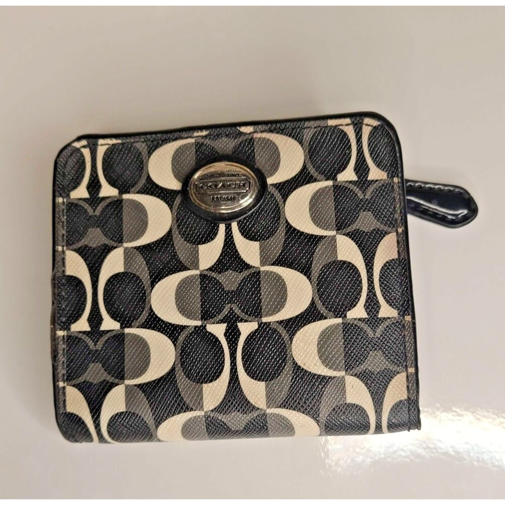 Coach Wallet Womens Black White Signature Logo Canvas Small Accordion Snap Close